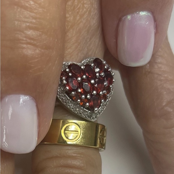 Size 6 925 Silver Ring heart shape very good Condition - Picture 3 of 7